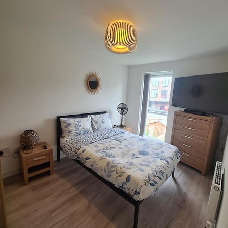 Lovely New Home In Manchester Close To Manchester City Fc Værelse billede